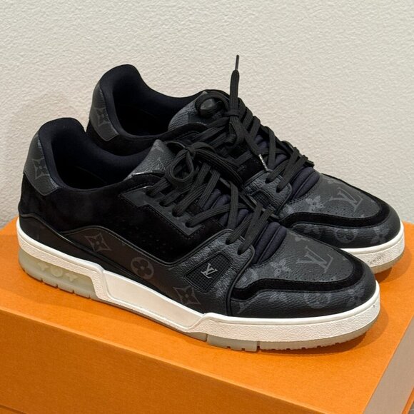 LOUIS VUITTON LEATHER TRAINER SNEAKERS - Picture 4 of 9